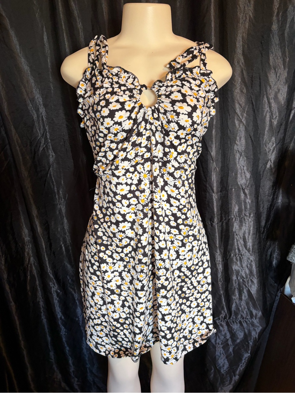Daisy-Print Black Mini Dress with Ruffle Straps